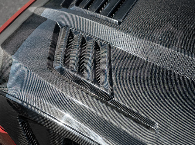 2024-UP FORD MUSTANG | SUPER SNAKE STYLE FRONT VENTED HOOD
